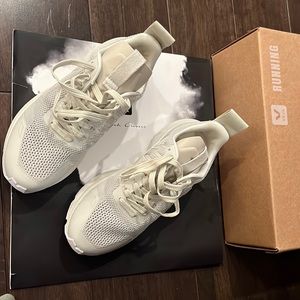 Men’s Veja Performance Runner size43